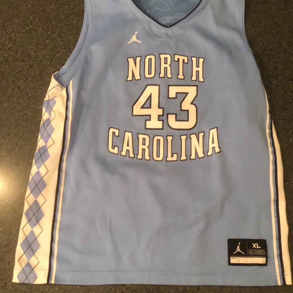 Jordan North Carolina Jersey youth XL
